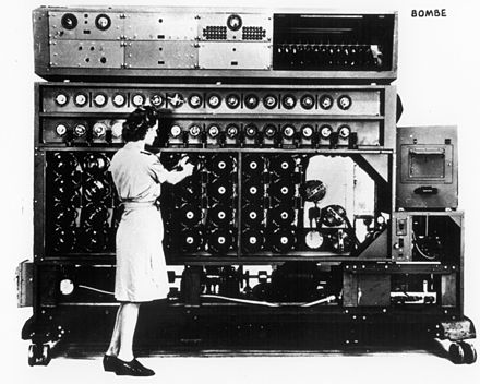 image of the Bombe — an early computer used to crack the enigma code.Souce: https://10alert.com/media/641935b9af2e5.jpg, public domain.